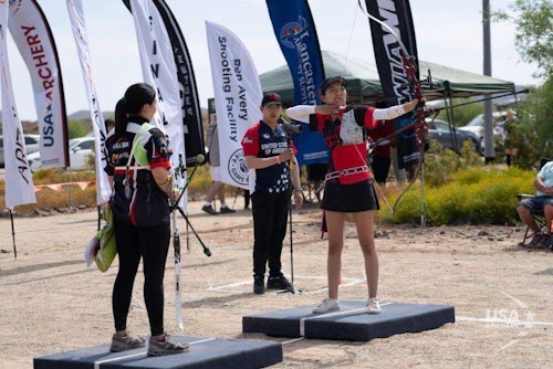 Michelle Ahn (right) took the gold in the women’s U21 division.