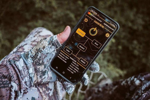 The HR500 can be operated from your phone via the Ozonics app.